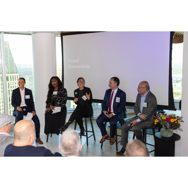 Photo of panalists, Elle Anderson, Sébastien Barangé, Frédérique Drainville, and Bernard Truong. Moderated by McKinsey Engagement Manager Ruth Knox.